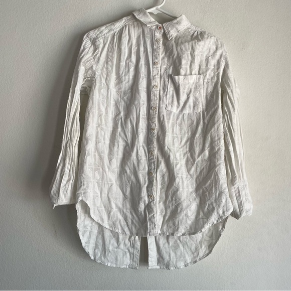 Pilcro and the Letterpress white cream textured button down with tie back - Picture 1 of 13